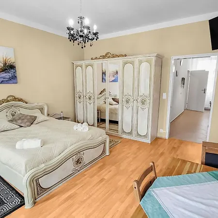 Davidov Stays Danube Vienne Chambre photo